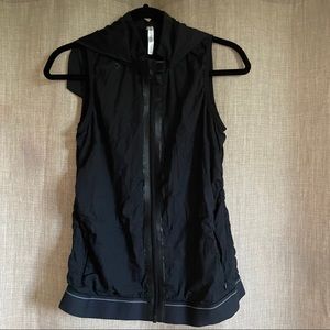 Fabletics Black Zip Vest with Hood Size Small
